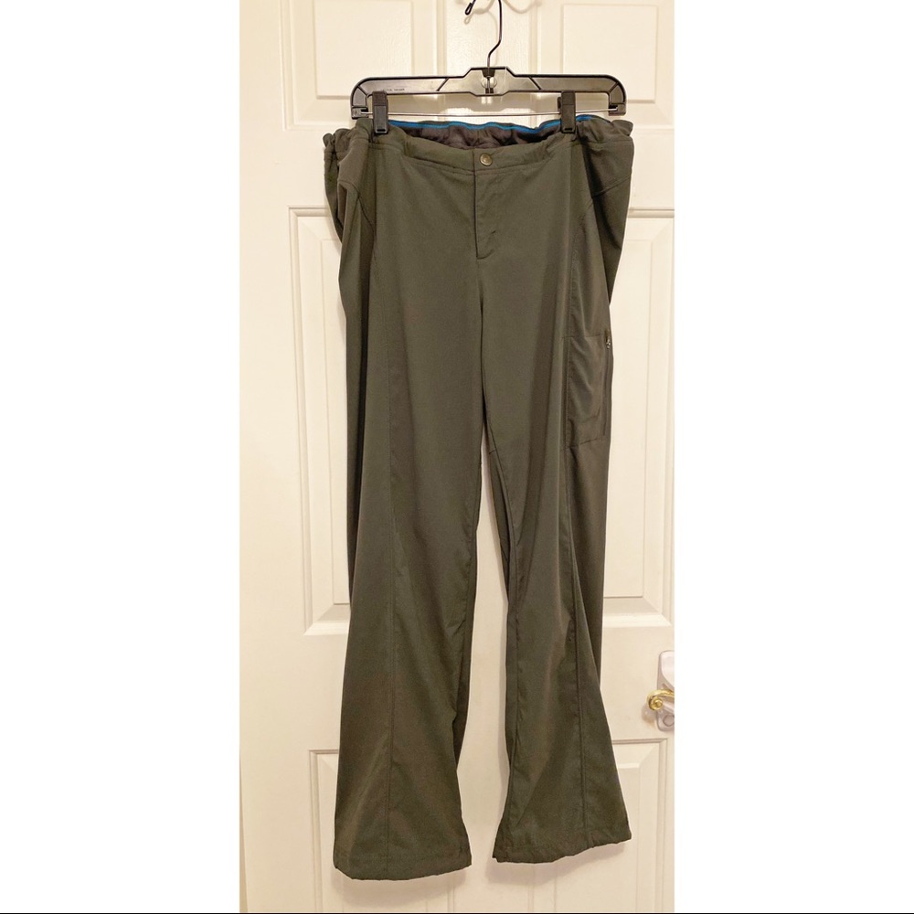 Columbia Sportswear women’s pants size 16/48 NWOT